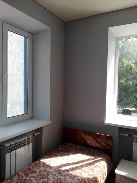 Apartment On Kryvorizhstal Street 35-24 Kryvyi Rih Exterior photo