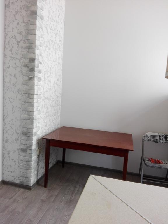 Apartment On Kryvorizhstal Street 35-24 Kryvyi Rih Exterior photo