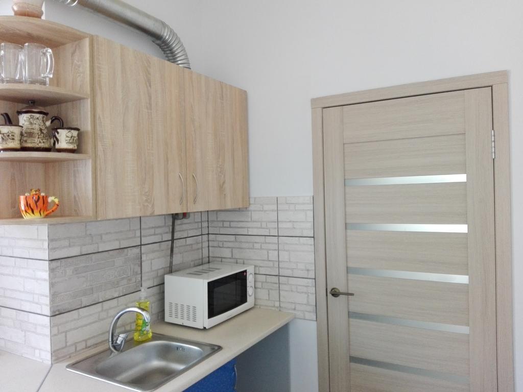 Apartment On Kryvorizhstal Street 35-24 Kryvyi Rih Exterior photo